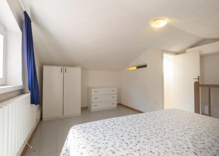 209 - A Schiera Quadrilocale Al Taunus, Con Portico E Giardino * Numana