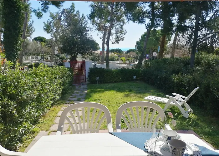 209 - A Schiera Quadrilocale Al Taunus, Con Portico E Giardino Ferienhaus *