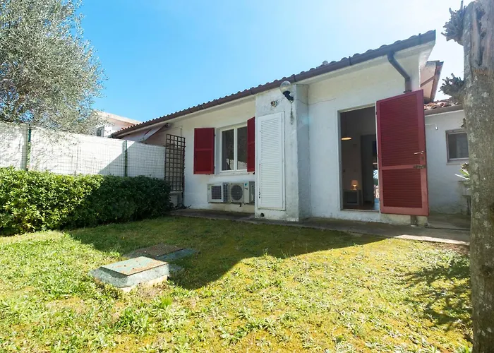 209 - A Schiera Quadrilocale Al Taunus, Con Portico E Giardino *